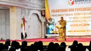 1.030 Petugas Pengawas TPS Se- Kota Kendari Dikukuhkan, Pj Wali Kota Harap Jaga Integritas