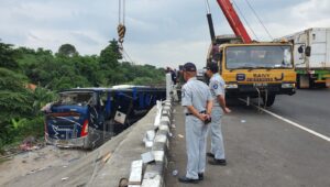 Jasa Raharja Jamin Seluruh Korban Kecelakaan Bus PO Shantika di Tol Pemalang