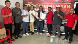 Maju Wali Kota Kendari, Siska Karina Imran Resmi Ambil Formulir Pendaftaran di PDI-P