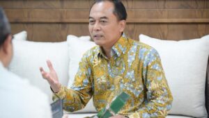 BPJS Ketenagakerjaan Terima Penghargaan Grab Indonesia