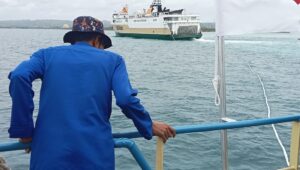 Kapal Jetliner yang Kandas di Perairan Pelabuhan Ikan Pasar Laino Berhasil Dievakuasi