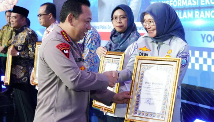 Jasa Raharja Raih Penghargaan Kolaborasi Aktif Pengamanan Arus Mudik dan Balik Ops Ketupat 2024