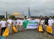 Peringati Hari Lingkungan Hidup, BP Jamsostek Kendari Bersih-bersih Teluk Kendari