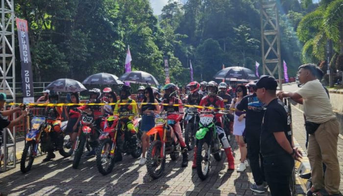 Plt Kadispora Kendari Lepas Puluhan Peserta Black Zone Hard Enduro for Your Journey