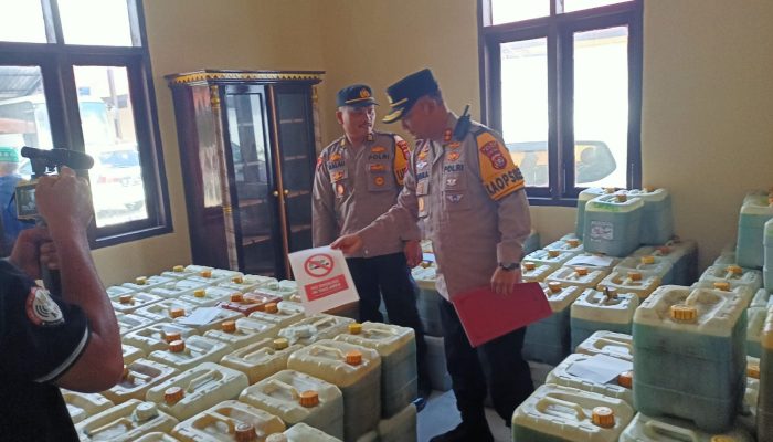 Polres Muna Amankan 4.660 Liter Pertalite dan 8 Orang Makelar BBM di SPBU Kelurahan Labunia