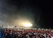 Ribuan Masyarakat Saksikan Deklarasi ASR- Hugua Pasangan Calon Gubernur Sultra