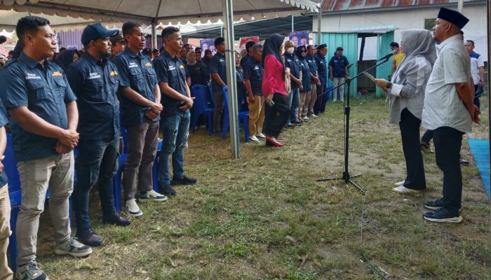 Siska Karina Imran – Sudirman Solidkan Tim Pemenangan di Kecamatan Baruga