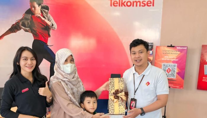 Telkomsel Rayakan Hari Pelanggan Nasional dengan Semangat Tanpa Henti Melayani dari Hati