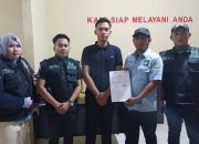 Tim Relawan Laporkan Perusakan Alat Kampanye Pasangan ASR-Hugua ke Polres Konawe