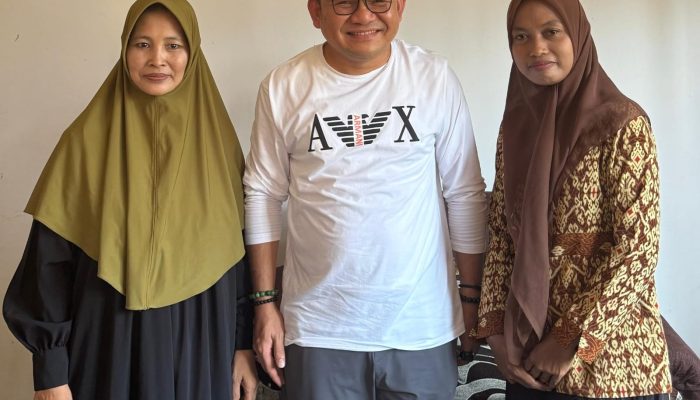 Anggota DPR RI Dapil Sultra Beri Dukungan Moril kepada Guru Supriyani