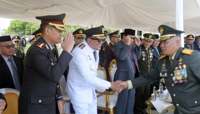 Pj Wali Kota Kendari Muh. Yusup Hadiri Upacara HUT TNI ke-79, Dukung Transformasi TNI Modern