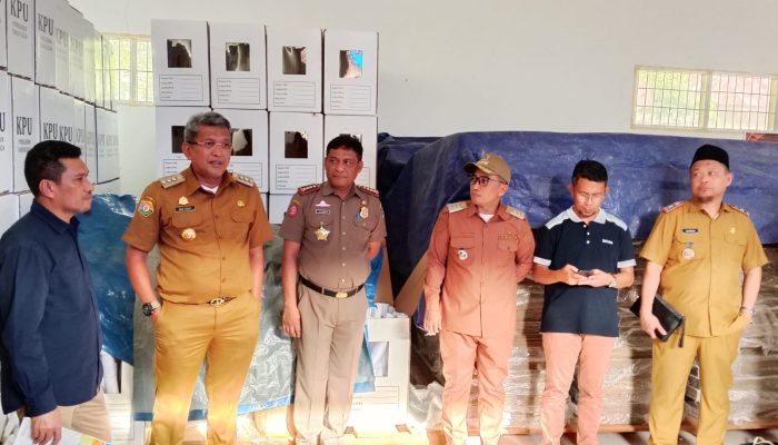 Pj Wali Kota Kendari Muh. Yusup Tinjau Kesiapan Logistik dan Pengawasan Pilkada 2024
