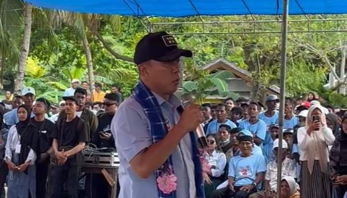 Kepada Ribuan Warga Binongko dan Tomia Wakatobi, ASR Berkomitmen Normalisasi Penerbangan Demi Pariwisata