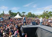 Ribuan Warga Padati Kampanye Akbar Siska-Sudirman di Anduonuhu, Janjikan Pembangunan yang Merata di Kendari