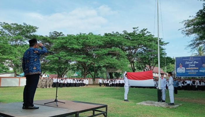 Pj Bupati Muna Barat Ajak ASN Tingkatkan Kedisiplinan dalam Upacara Hari Kesadaran Nasional