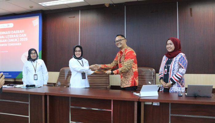 OJK Sultra Berkolaborasi dengan BPS Sultra Dalam SNLIK 2025 untuk Tingkatkan Literasi Keuangan