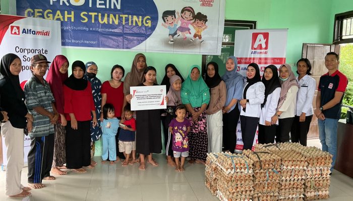 Melawan Stunting, Alfamidi Berikan Ribuan Telur untuk Balita di Konawe Utara