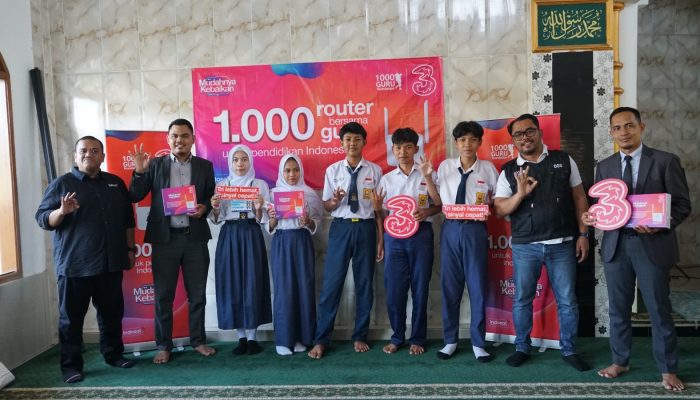 Dukung Masa Depan Pendidikan Indonesia, Tri dan 1.000 Guru Foundation Buka Akses Digital di Pelosok Negeri