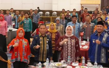 Wali Kota Kendari Tingkatkan Kapasitas Camat dan Lurah Untuk Implementasi Dana 100 Juta per RT Mulai 2026