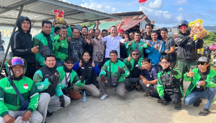 Kadin Sulawesi Tenggara Bagikan 400 Karung Beras kepada Pengemudi Ojek Online