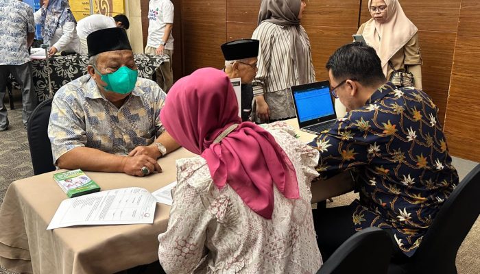 Kalla Toyota Laksanakan Program CSR, Berikan Pemeriksaan Kesehatan Gratis