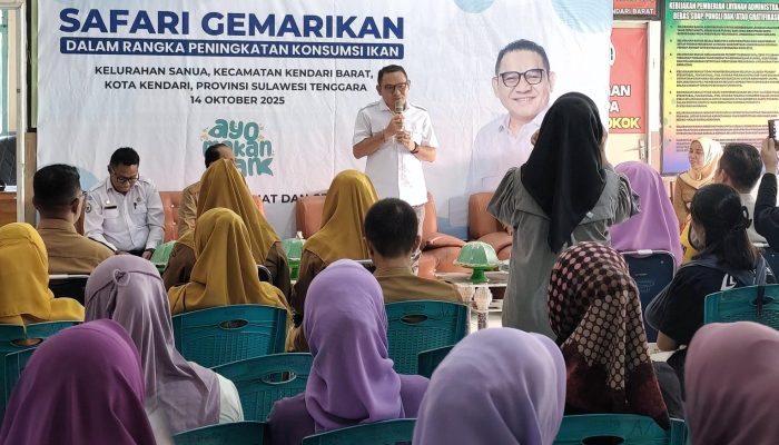 Anggota DPR RI Jaelani Sosialisasikan Gerakan Memasyarakatkan Makan Ikan di Kendari