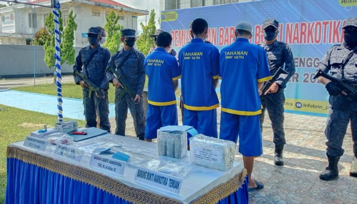 BNNP Sultra Musnahkan Barang Bukti Narkotika Hasil Pengungkapan Dari 4 Orang Tersangka