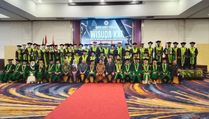 STIE 66 Kendari Gelar Wisuda Ke-21, Target Akreditasi Unggul 2026 dan Transformasi jadi Universitas