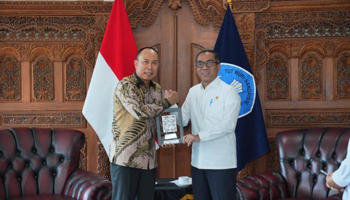 Gubernur Sultra Bersinergi dengan Kemendiktisaintek Untuk Sekolah Garuda dan Bangun Sekolah Unggulan