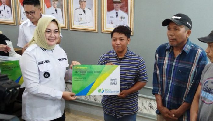 1.500 Pekerja Informal di Kendari Dapat Perlindungan BPJS Ketenagakerjaan Lewat Program Sertakan Kalla Toyota