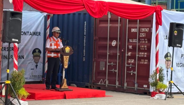 Gubernur Sultra Lepas Pengiriman Ekspor Langsung 46 Kontainer Feronikel Ke China