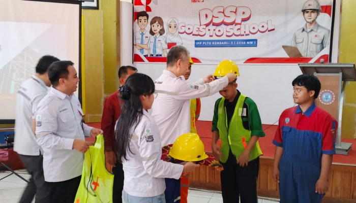 Peringati Bulan K3 Nasional, PT DSSP Power Go To School di SMKN 2 Kendari Edukasi Budaya Keselamatan Kerja