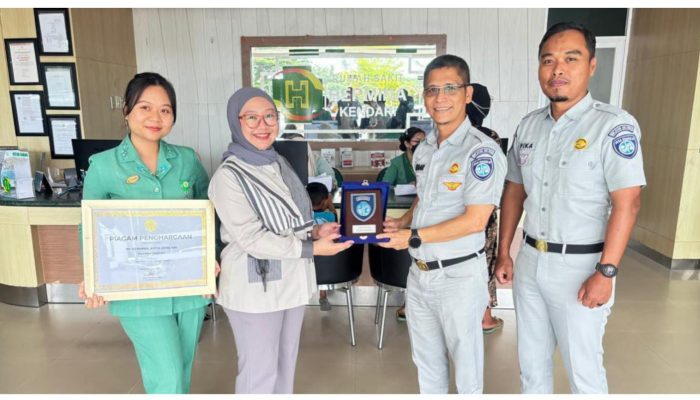 Jasa Raharja Anugerahi RS Hermina dan RSUD Bahteramas Penghargaan Prestisius 2025