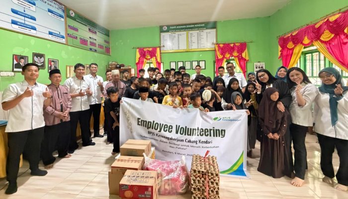 BPJS Ketenagakerjaan Sultra Salurkan Bantuan Sembako ke Panti Asuhan Lewat Program Employee Volunteerin