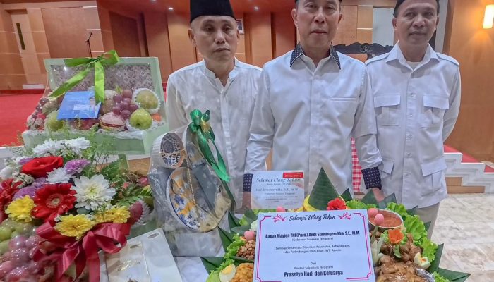 Mensesneg Beri Ucapan Selamat Ulang Tahun ke Gubernur Sultra