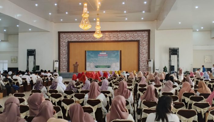 Peringati Nuzulul Quran, Kemenag Kota Kendari Tebar Kebahagiaan Lewat Program “THR”