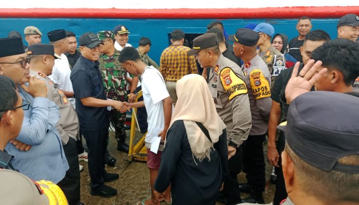 Gubernur Andi Sumangerukka Lepas Keberangkatan 200 Mahasiswa dan Warga Mudik Gratis ke Maluku Utara