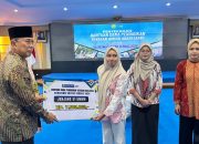 Gubernur Sultra Serahkan Beasiswa Sultra Cerdas 2026, 150 Mahasiswa Terima Bantuan Pendidikan