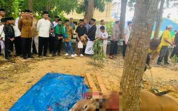 Polda Sultra Tebar Ribuan Paket Daging Kurban, Perkuat Kepedulian Sosial di Momentum Idul Adha