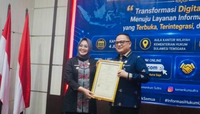 Pemkot Kendari Terima Penghargaan JDIH Terbaik Sultra dan HAKI Tenun Daerah dari Kementerian Hukum