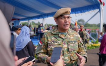 Penutupan Latsarmil Komcad Gelombang I 2026, Wamen Ossy Sebut Latsarmil Perkuat Karakter dan Integritas ASN