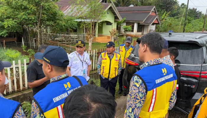 Kepala Balai Pelaksanaan Jalan Nasional Sultra Meninjau Jalan Poros Mantobua – Lohia