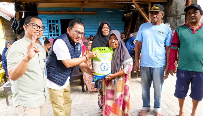 Anggota DPR RI Jaelani Salurkan Bantuan Pangan kepada Warga Kendari, Ringankan Beban Ekonomi Masyarakat