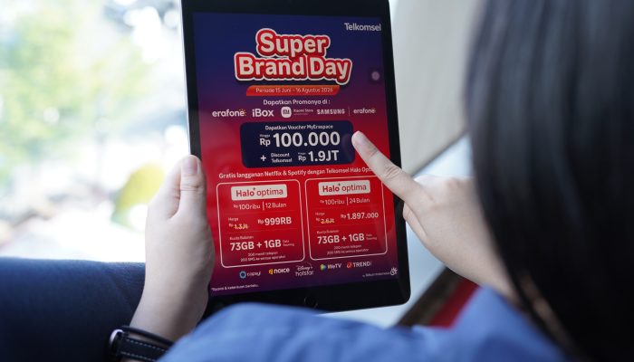 Telkomsel Bersama Erajaya di Indonesia Timur Hadirkan Super Brand Day Banyak Keuntungan Pelanggan