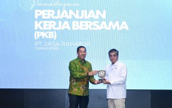 Saksikan Penandatanganan PKB Jasa Raharja dan Serikat Pekerja, Menaker Titip Tiga Agenda Strategis