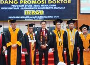 Bupati Konawe Utara Ikbar Raih Gelar Doktor Pada Ilmu Manajemen UHO dengan Predikat Cumlaude
