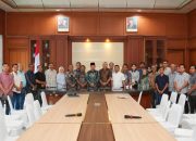 Audiens Bersama Pengusaha Tambang MBLB, Gubernur Sultra Siap Setujui RKAB Asal Taat Aturan Reklamasi
