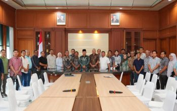 Audiens Bersama Pengusaha Tambang MBLB, Gubernur Sultra Siap Setujui RKAB Asal Taat Aturan Reklamasi