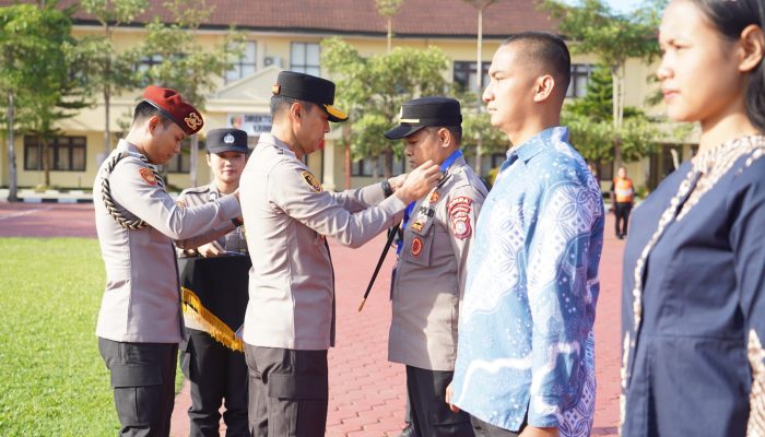 Kapolda Sultra Berangkatkan 95 Casis Bintara dan Tamtama Polri Ikut Pendidikan Pada Enam Kesatuan