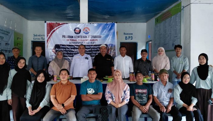 Program PKM, Dosen dan Mahasiswa Hukum UHO Edukasi Masyarakat Desa Punggaluku Cegah Konflik Pertanahan